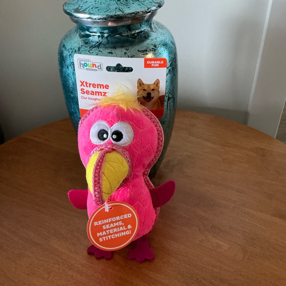Extreme Seamz Hot Pink Flamingo Durable Dog Chew Toy Outward Hound Dog Toy 15